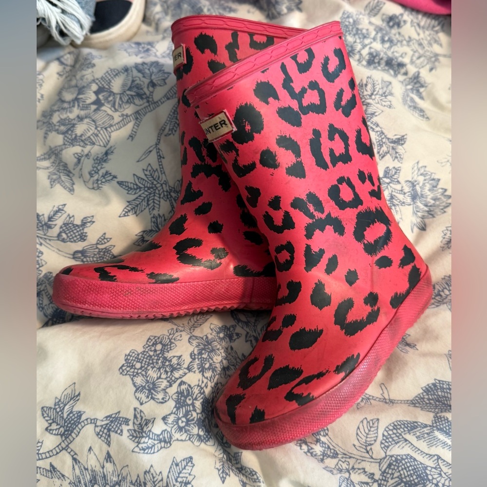 Hunter Pink Leopard boots